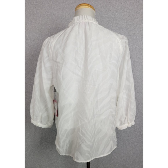 NWT Vince Camuto Womens Jacquard Zebra Print  Split Neck Blouse Ivory Small‎ - Picture 4 of 11